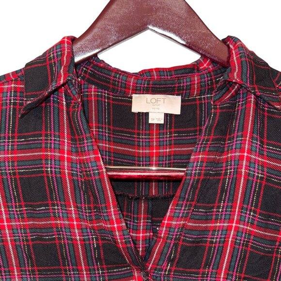 Loft Womens Petite Plaid Top Size SP Red & Black Long Sleeve - Picture 2 of 5